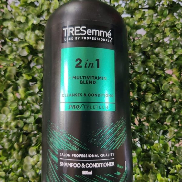 Tresemme Shampoo 2 in 1 900 ml ( UK )