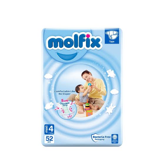 Molfix Baby Diaper 4 Maxi Belt System (7-14kg) 52 Pices ( Turkey )